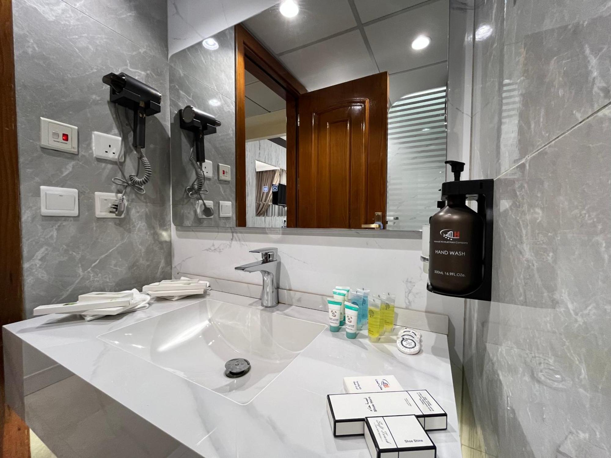 Zowar International Hotel Medina Kültér fotó